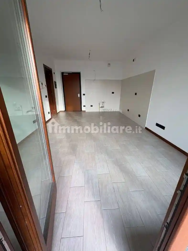 Appartamento in affitto a Caronno Pertusella