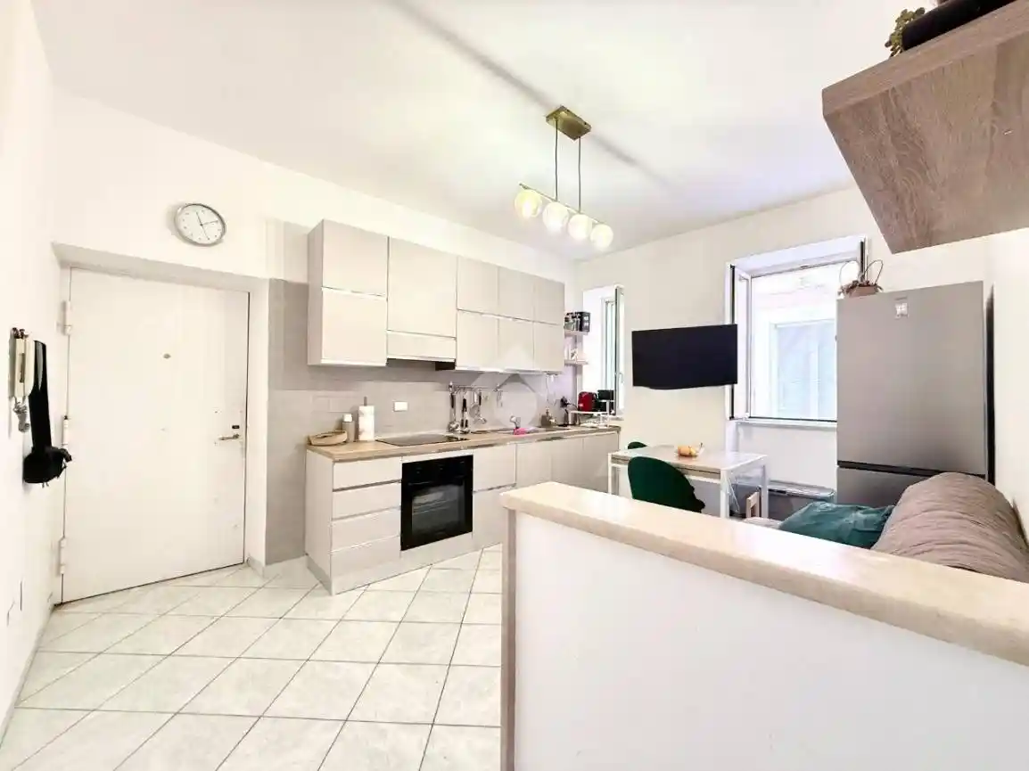 Appartamento in vendita a Pozzuoli