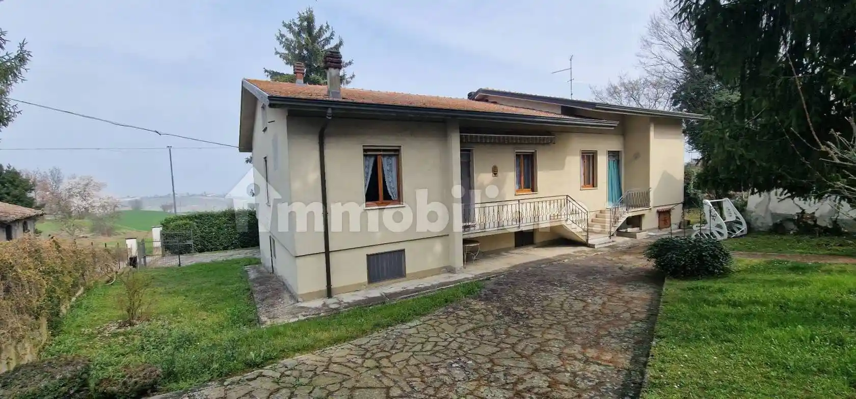 Villa in vendita a Borgonovo Val Tidone