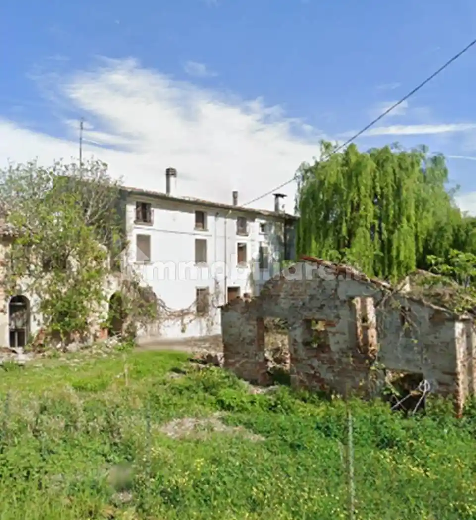 Rustico - Casale in vendita a Sermide e Felonica
