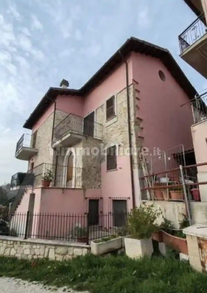 Villa in vendita a Ascoli Piceno