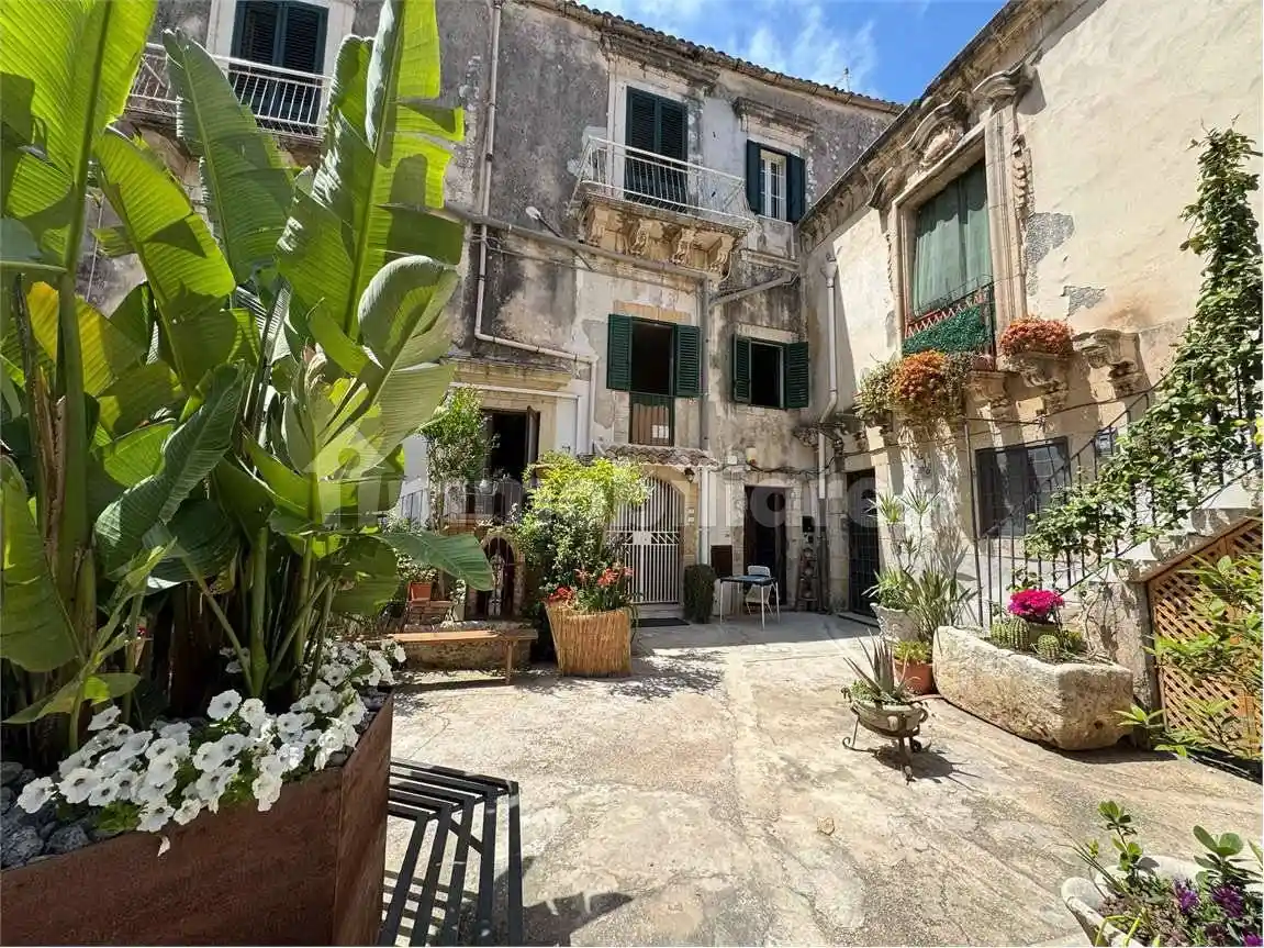 Casa indipendente in vendita a Siracusa