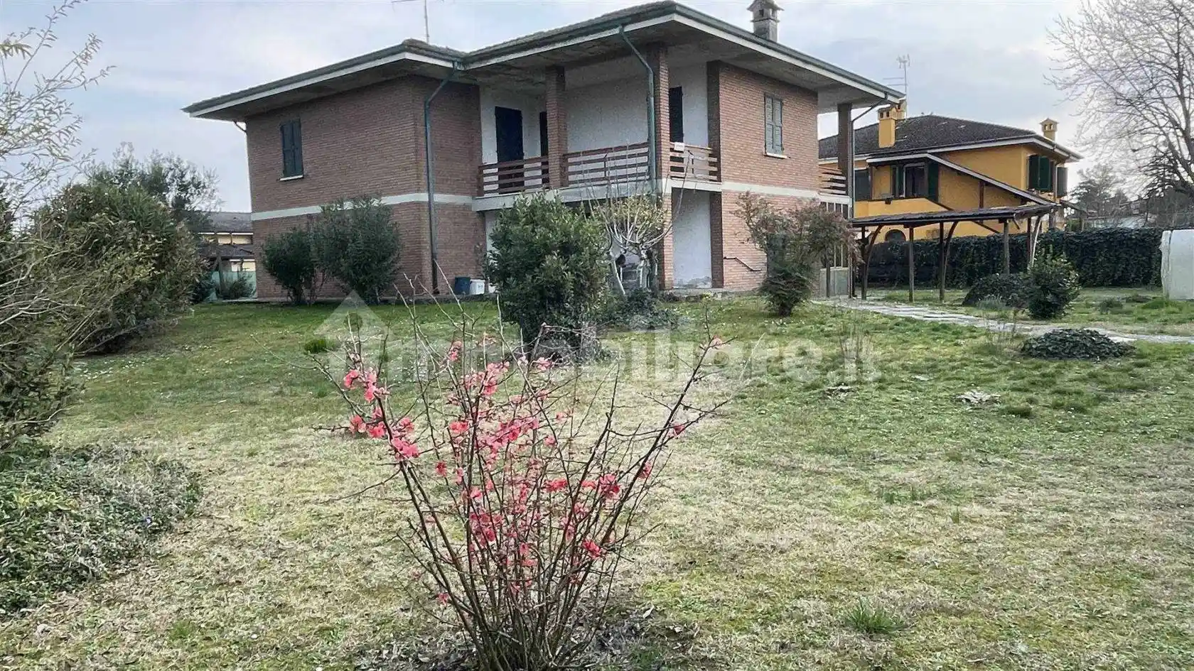 Villa in vendita a Curtatone