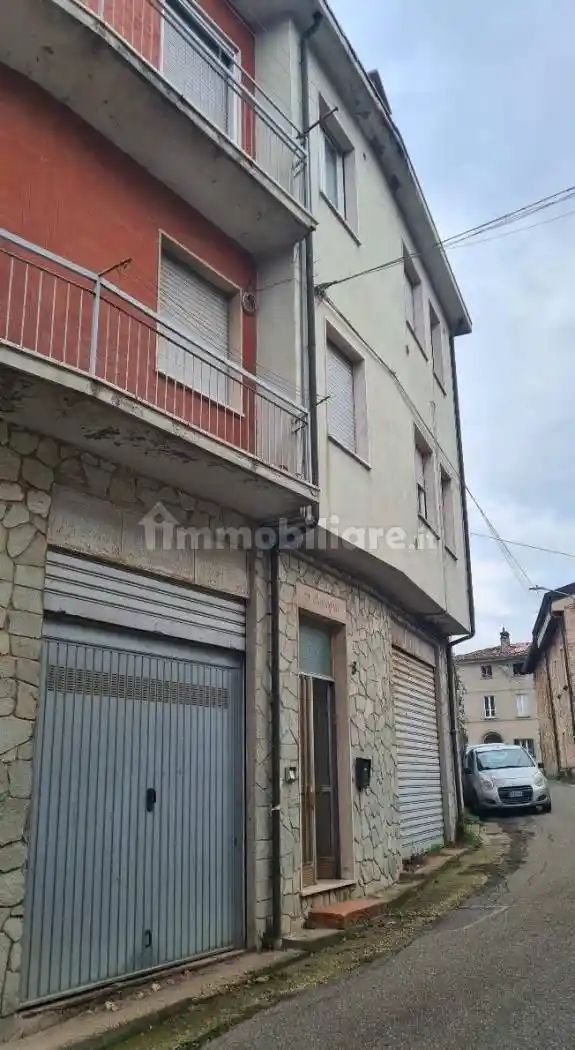 Appartamento in vendita a Rovescala