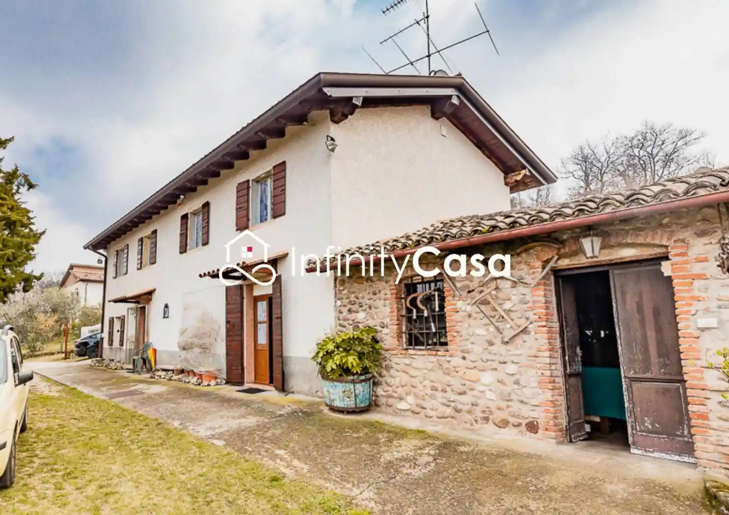 Rustico - Casale in vendita a Caprino Veronese