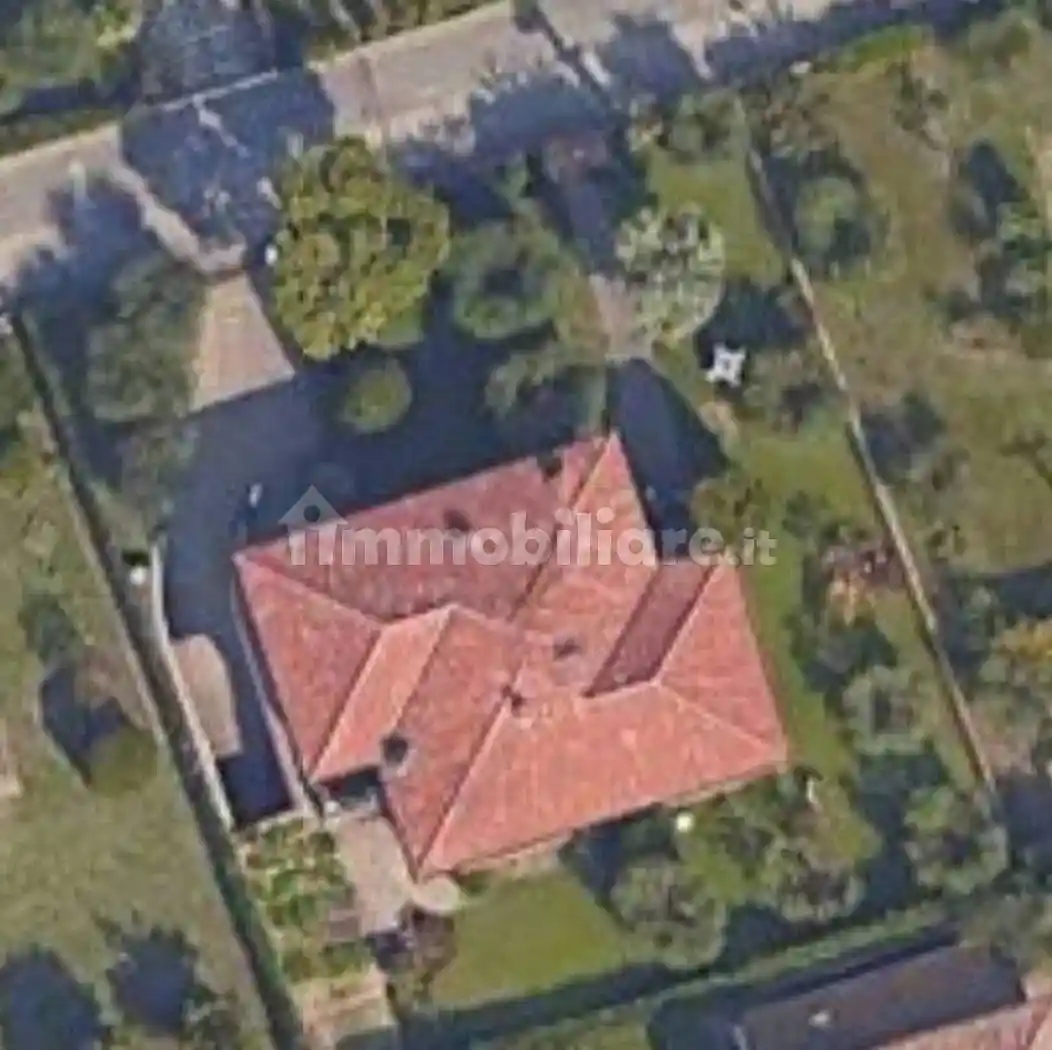 Villa in vendita a Puegnago sul Garda