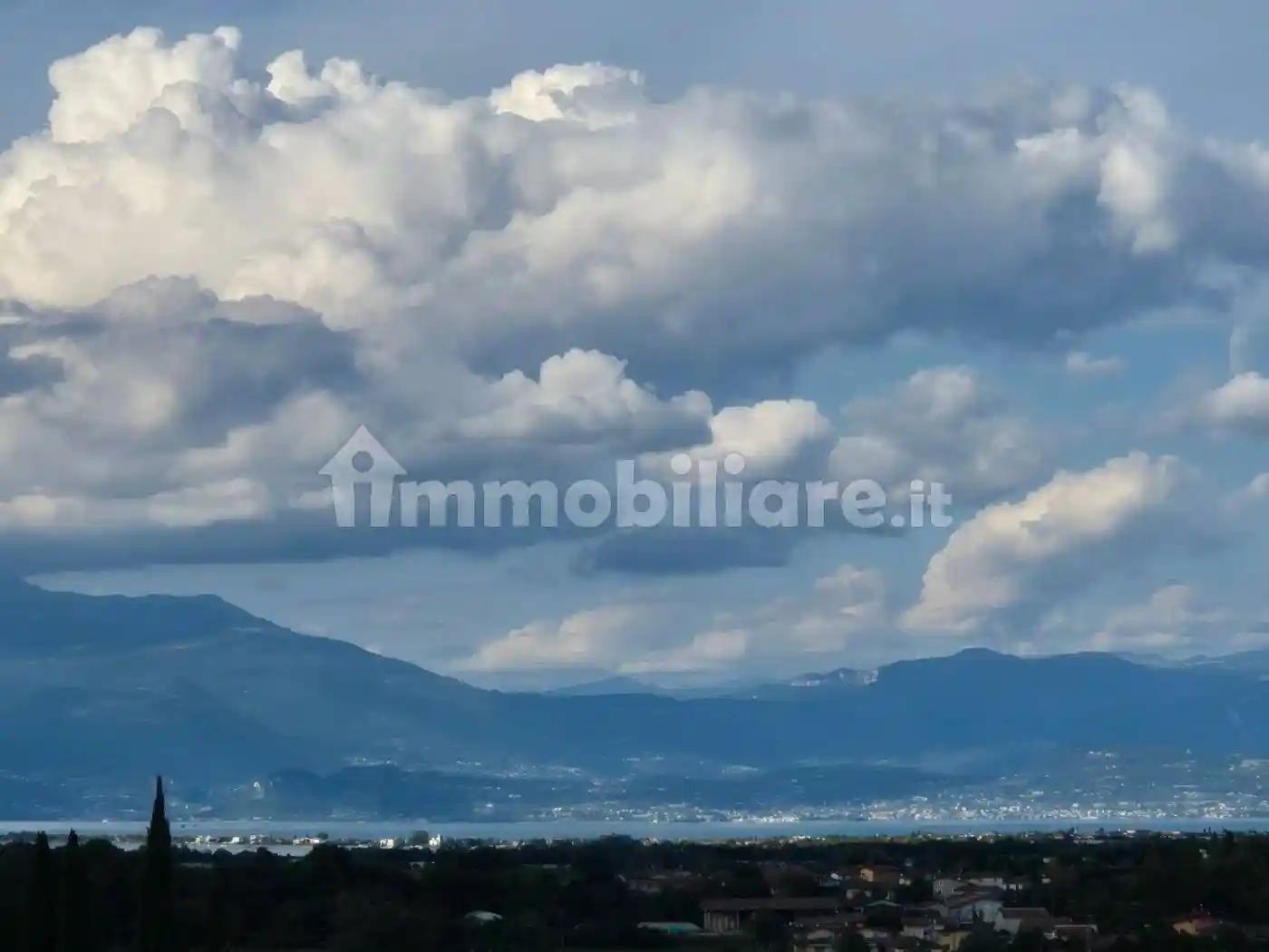 Villa in vendita a Desenzano del Garda