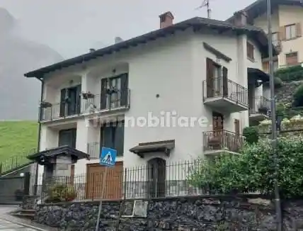 Appartamento in vendita a Ardesio