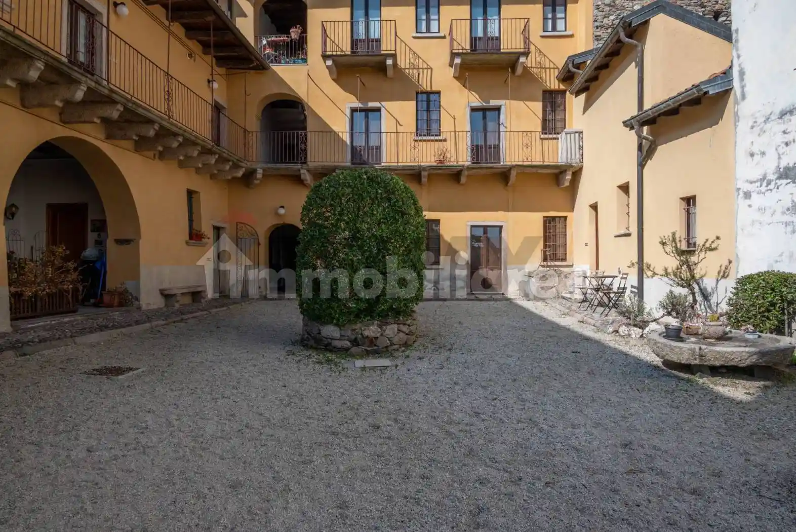 Appartamento in vendita a Gignese