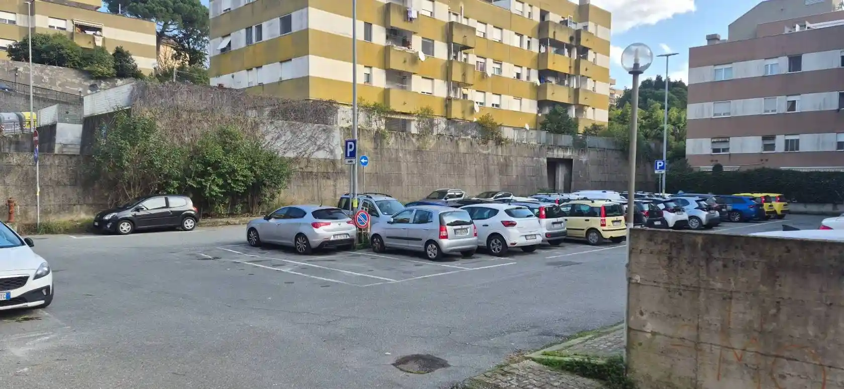 Appartamento in vendita a Genova