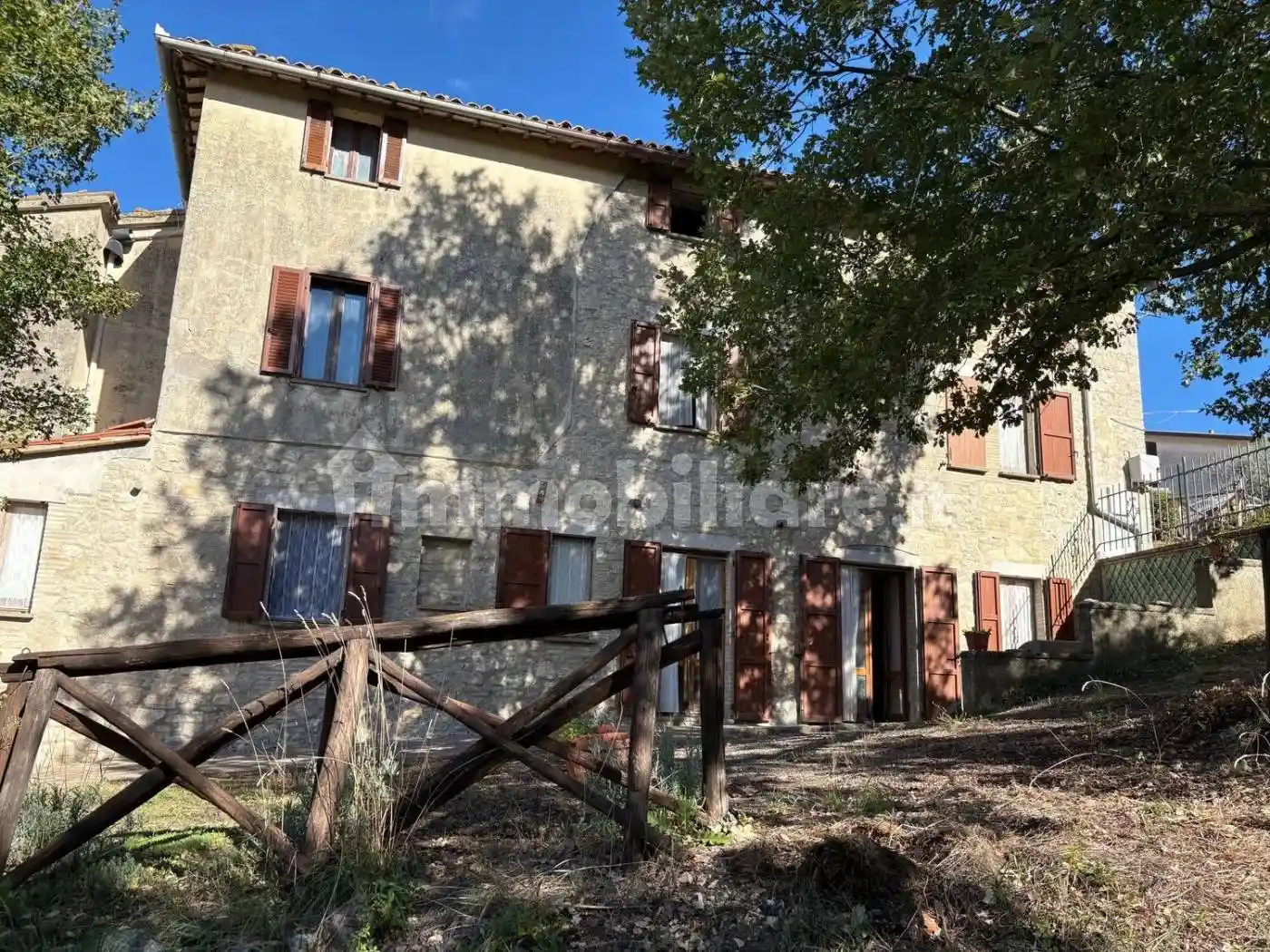 Rustico - Casale in vendita a Baschi