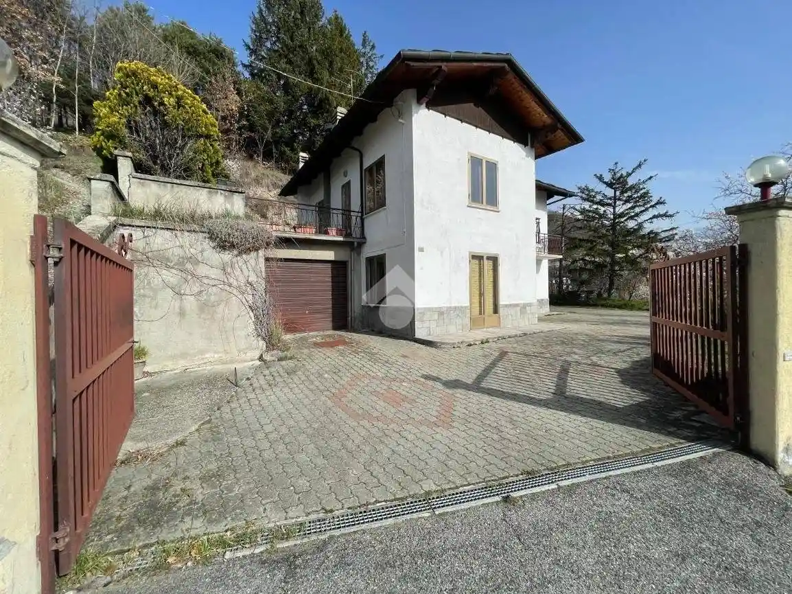 Villa in vendita a Aosta