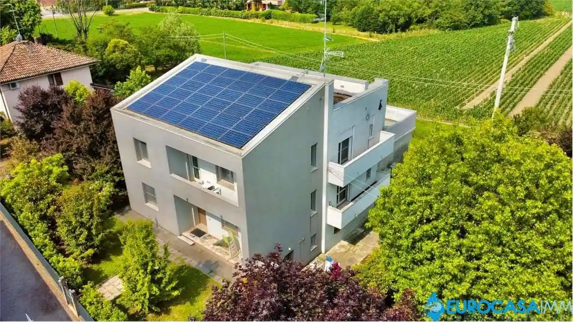 Casa indipendente in vendita a Novellara