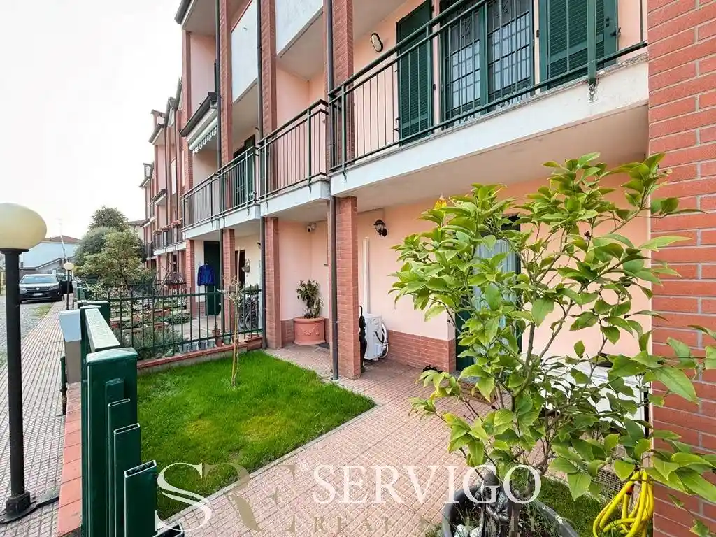 Villetta a schiera in vendita a Rosate