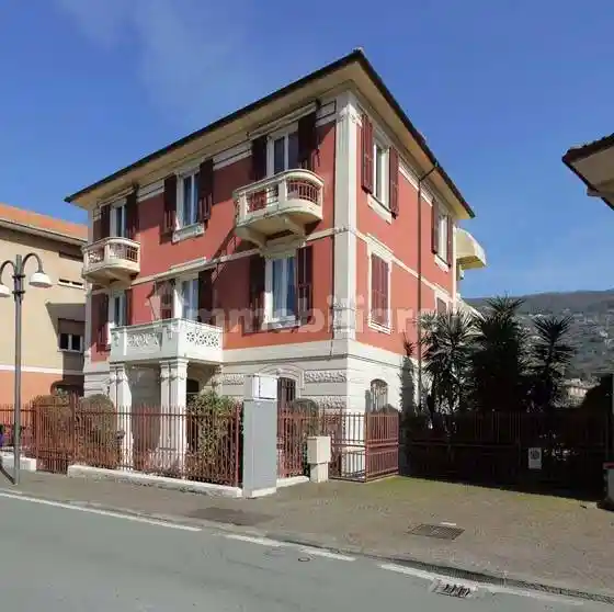 Appartamento in vendita a Cogorno