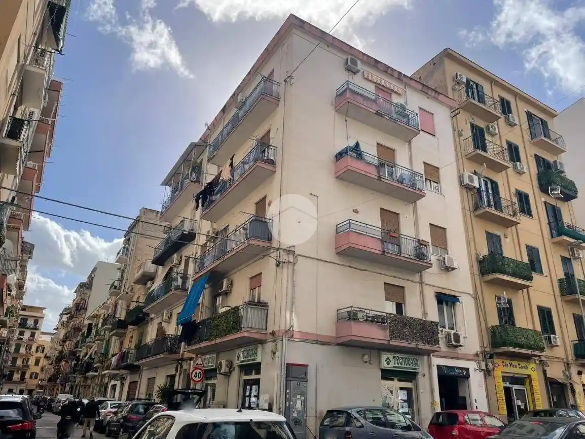Appartamento in vendita a Palermo