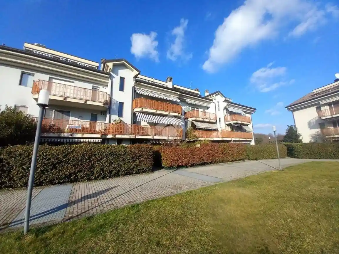 Appartamento in affitto a Vittuone