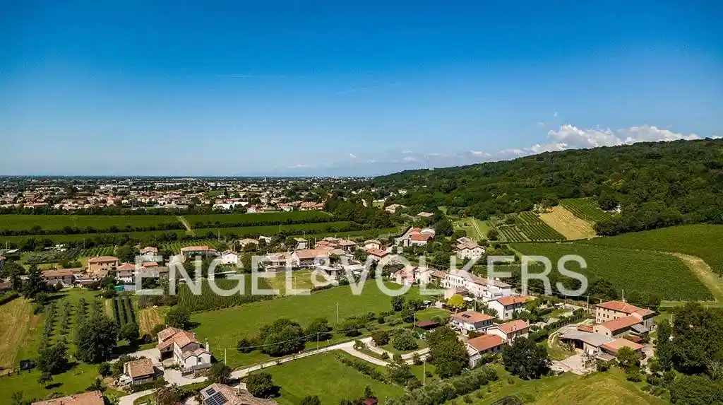 Villa in vendita a Volpago del Montello