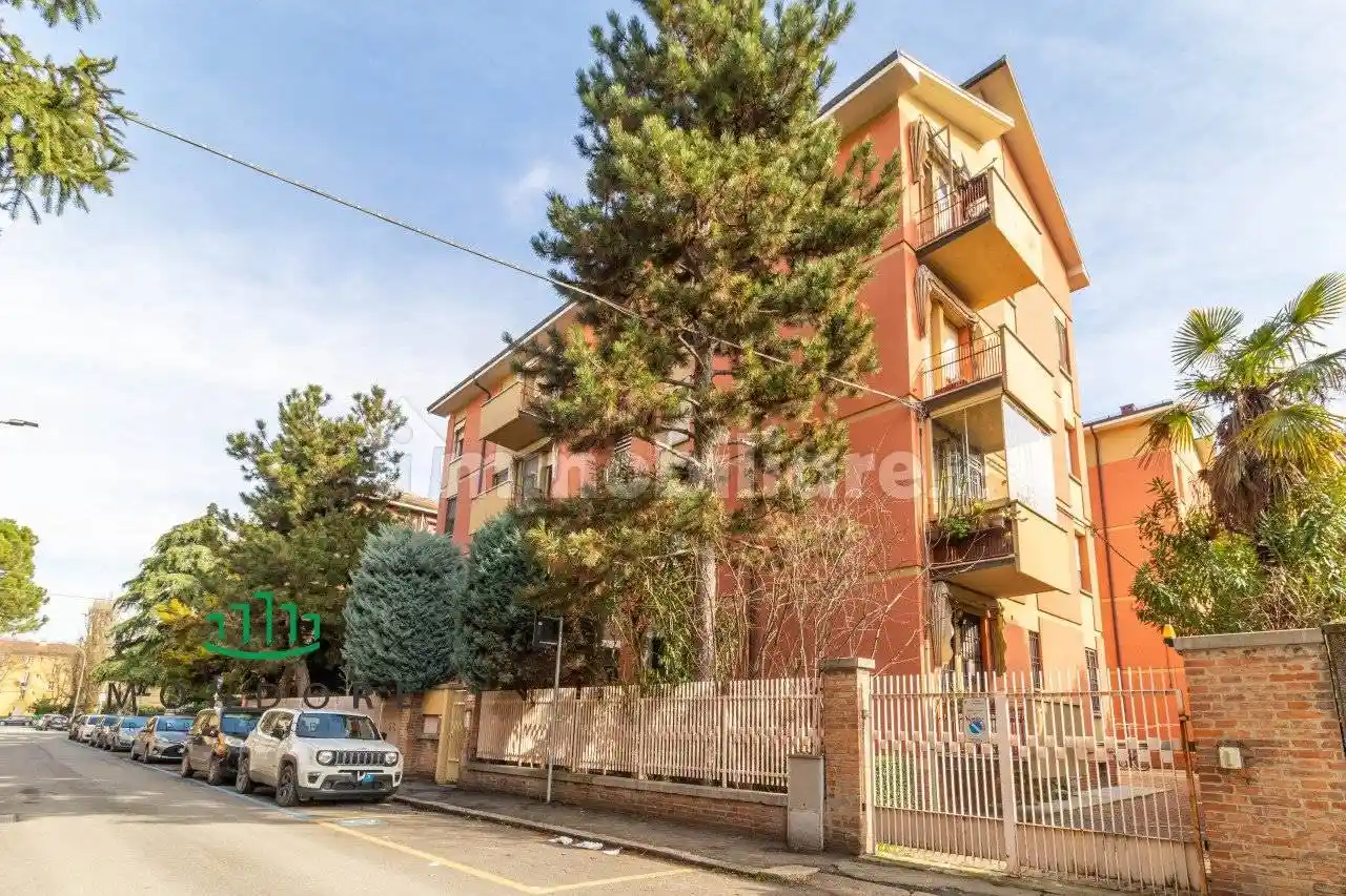 Appartamento in vendita a Bologna