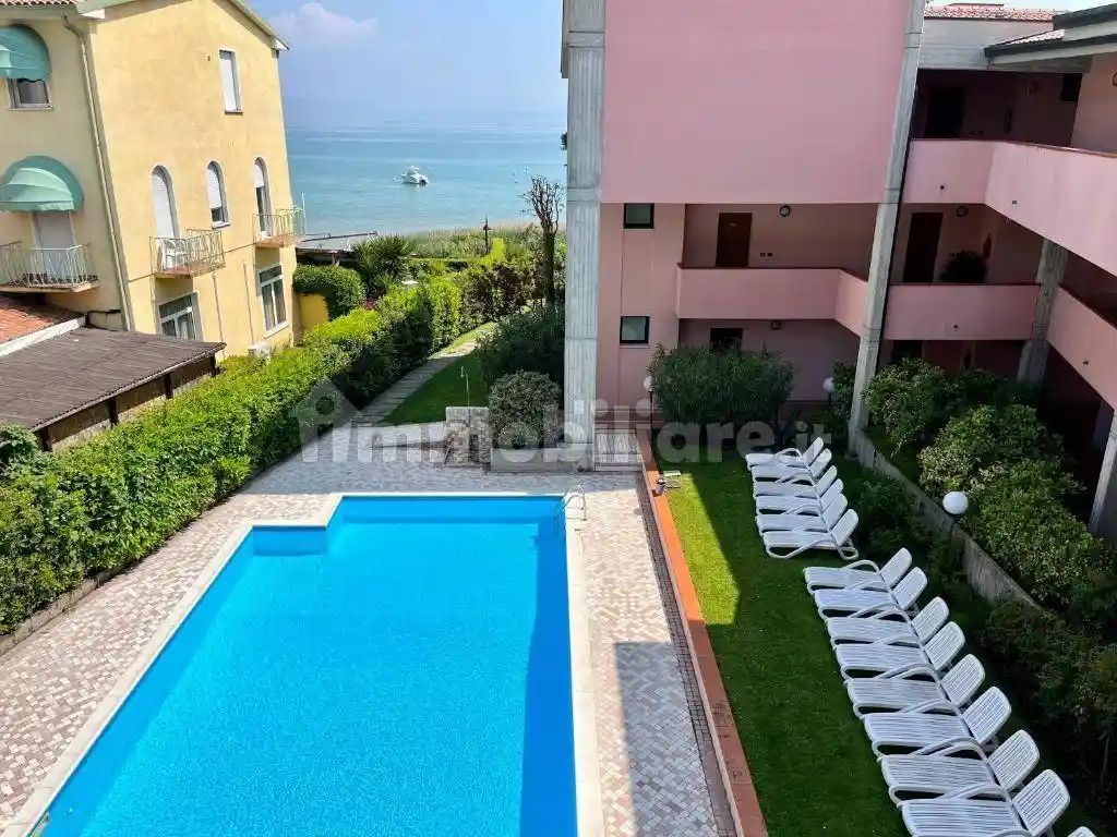 Appartamento in vendita a Sirmione