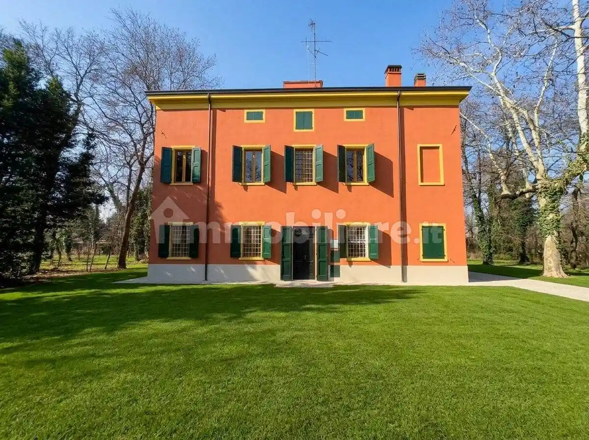 Villa in vendita a Castelnuovo Rangone