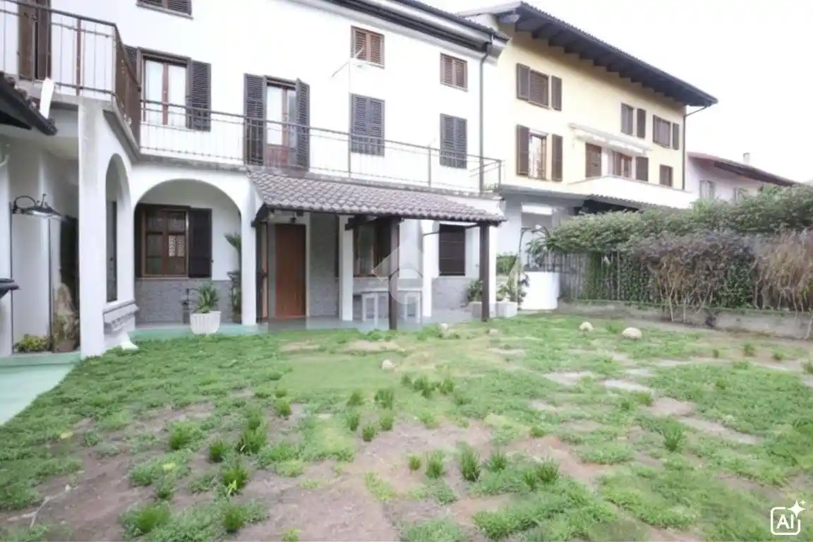 Casa indipendente in vendita a Bergamasco