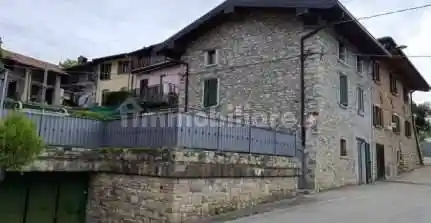 Appartamento in vendita a Almenno San Bartolomeo