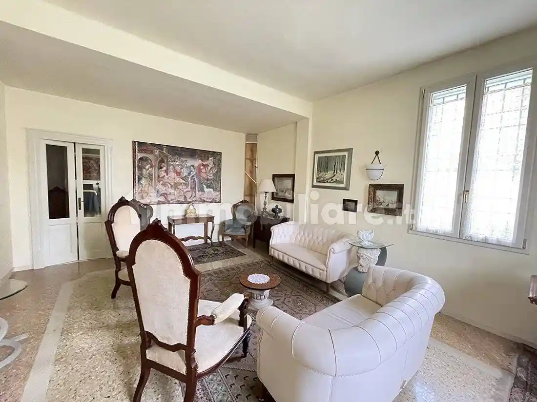 Villa in vendita a San Giovanni in Croce