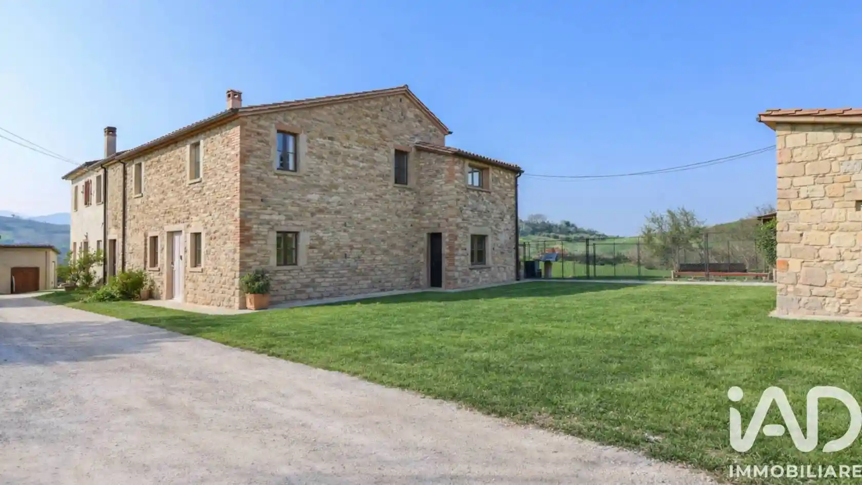 Villa in vendita a Pergola