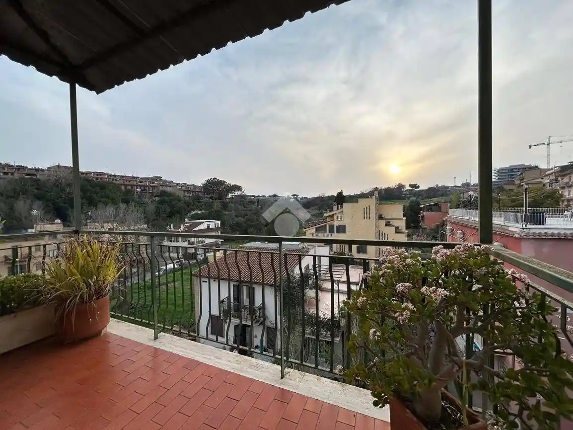 Appartamento in vendita a Roma