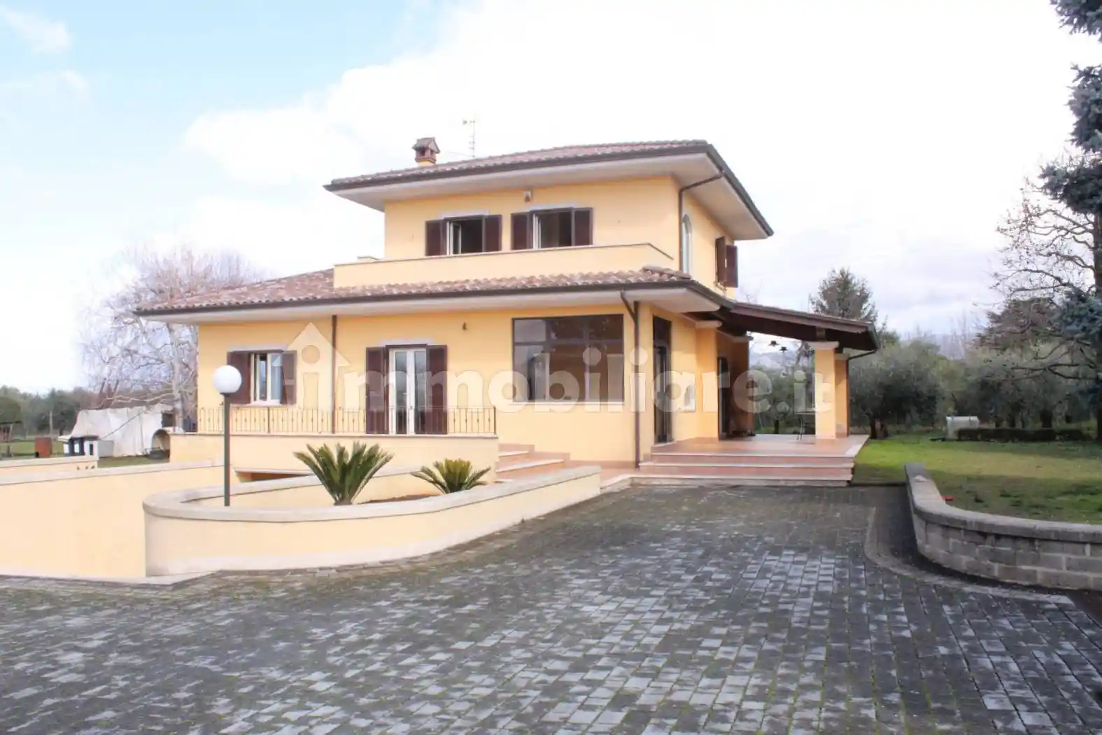 Villa in vendita a Zagarolo