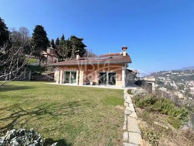 Appartamento in affitto a Como