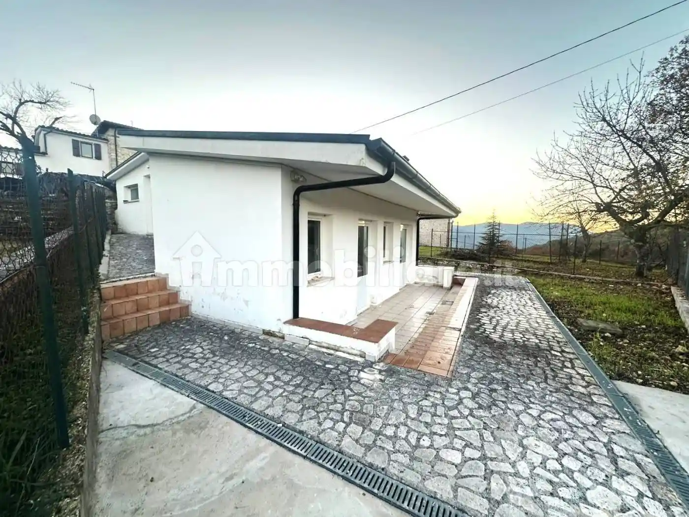 Villa in vendita a Labro