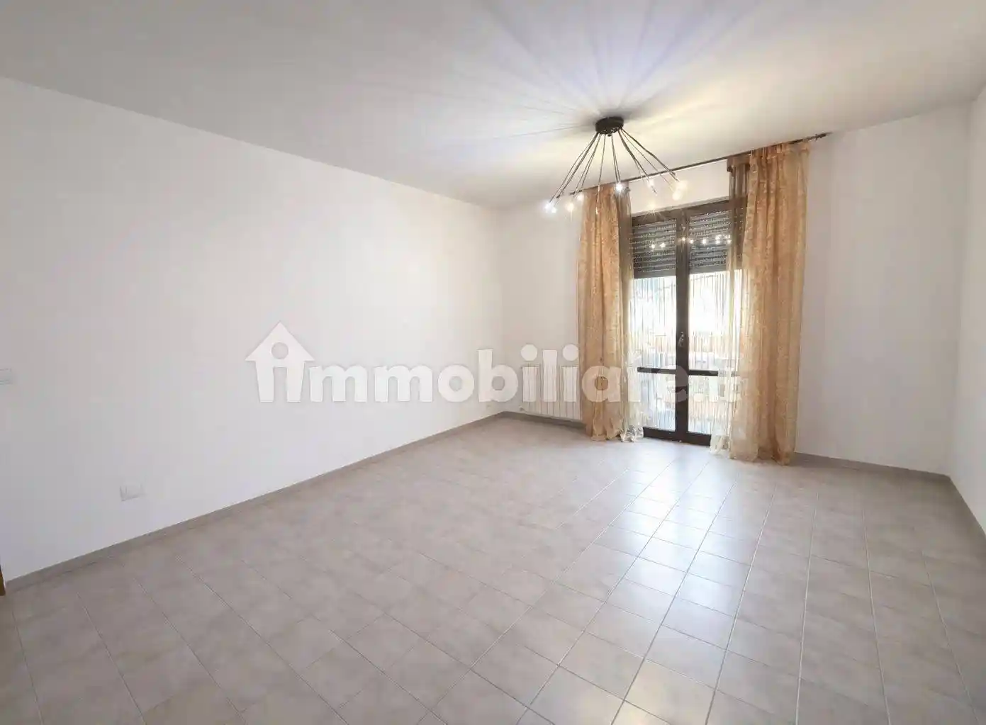 Appartamento in vendita a Jesi