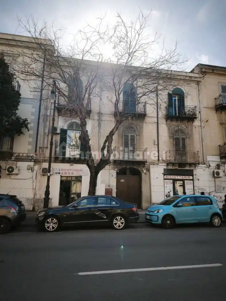 Appartamento in vendita a Palermo
