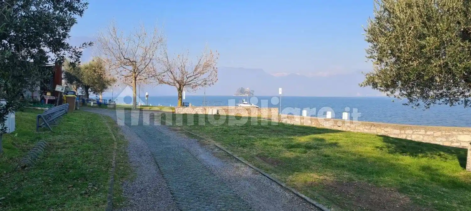 Appartamento in vendita a Monte Isola