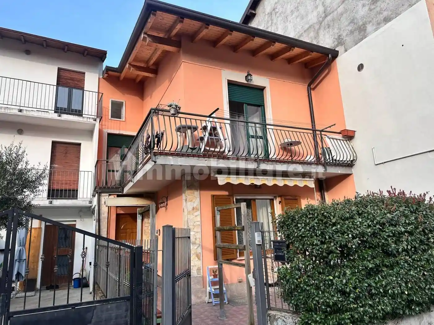 Casa indipendente in vendita a Malnate