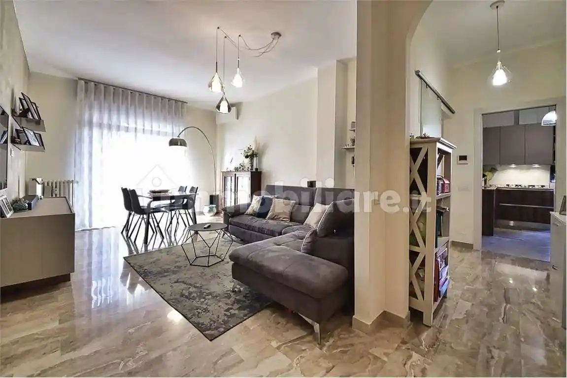 Appartamento in vendita a Monza