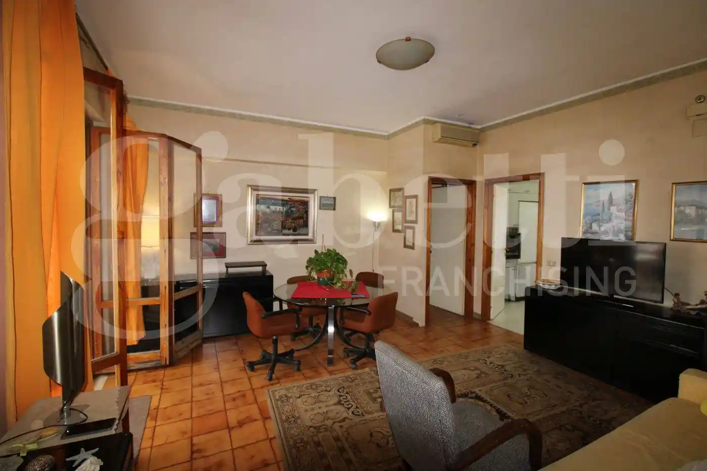 Appartamento in vendita a Aci Castello