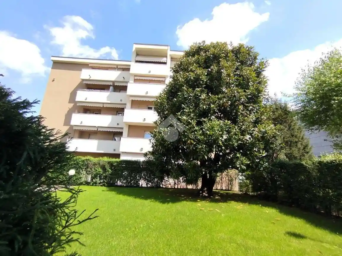 Appartamento in vendita a Como