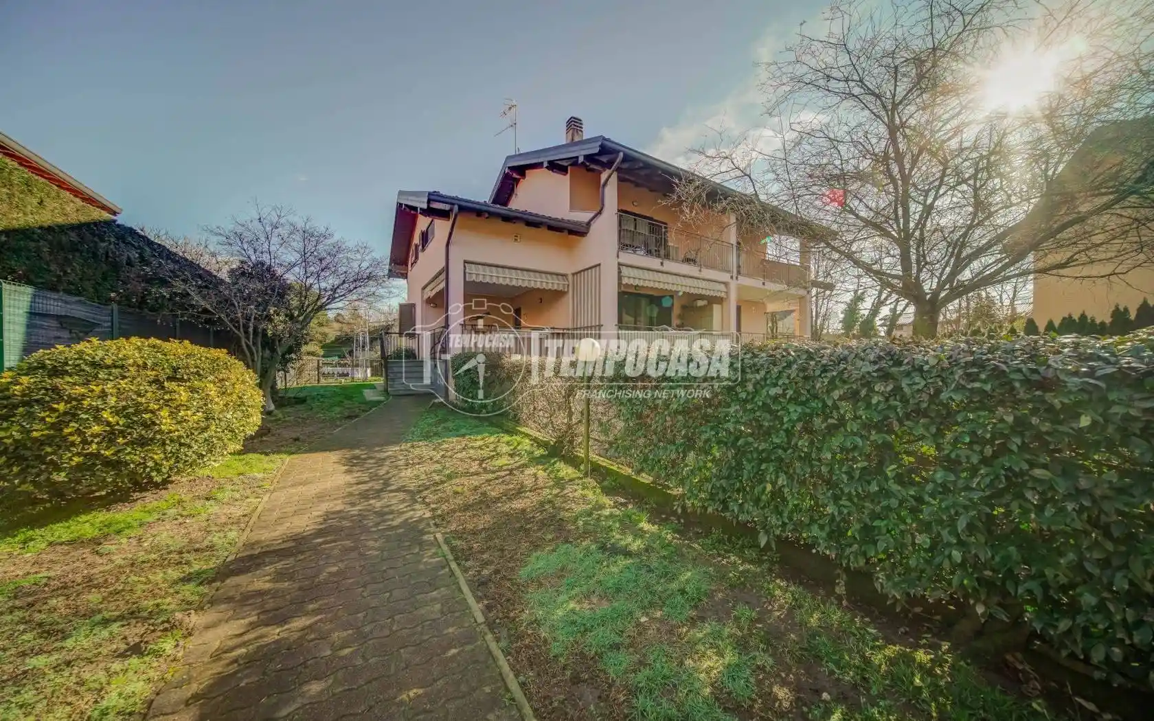 Villa in vendita a Castelletto Sopra Ticino