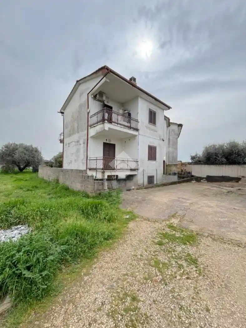 Appartamento in vendita a Lanuvio