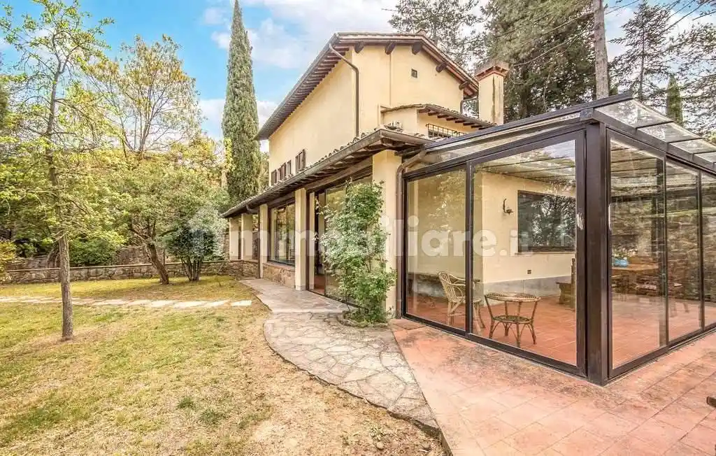 Appartamento in affitto a Impruneta