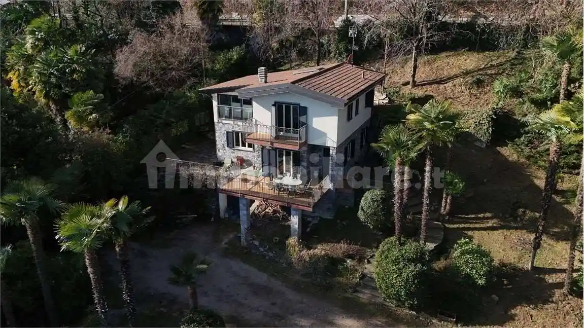 Villa in vendita a Belgirate