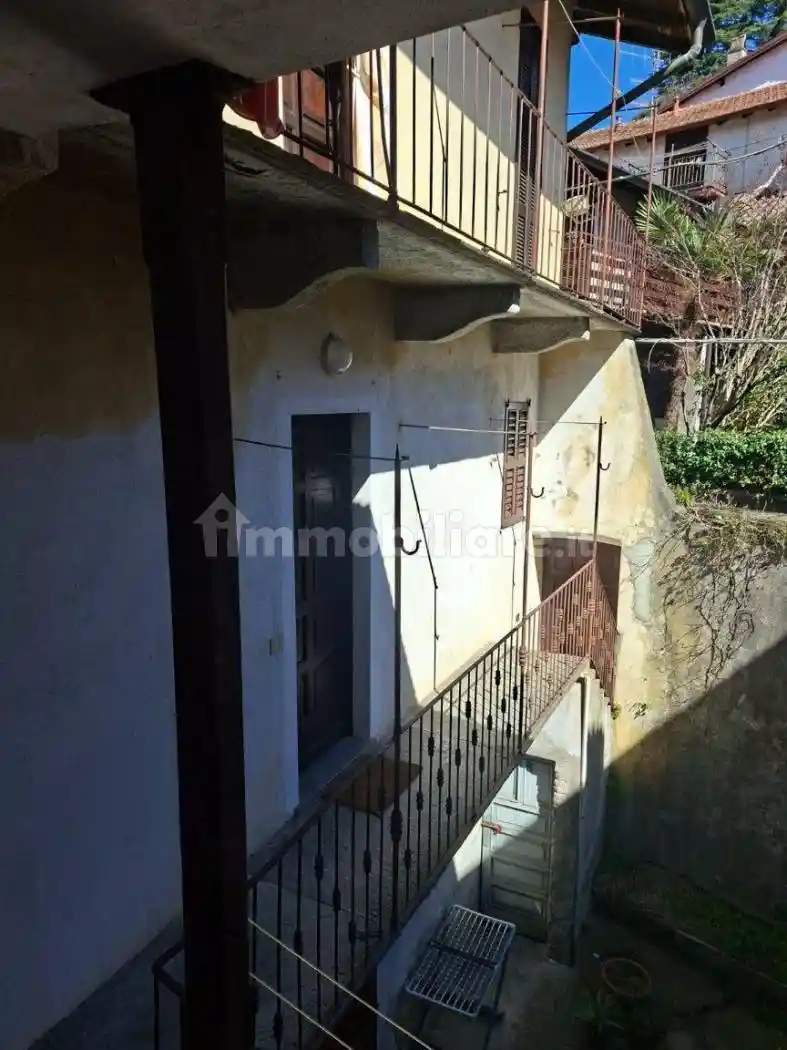 Appartamento in affitto a Laveno-Mombello