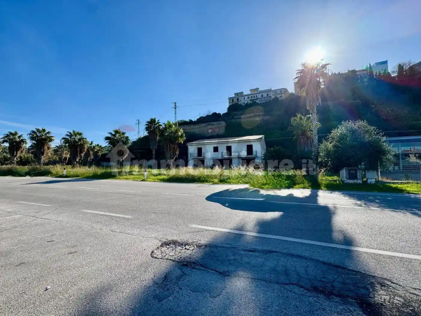 Palazzo - Edificio in vendita a Campofelice di Roccella