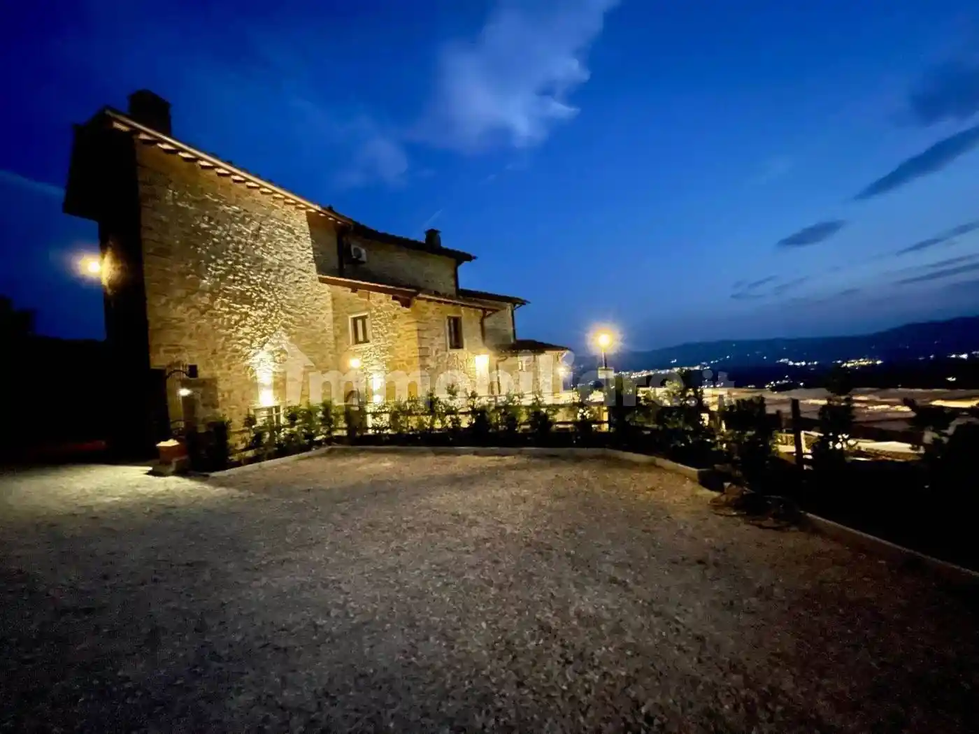 Rustico - Casale in vendita a Reggello