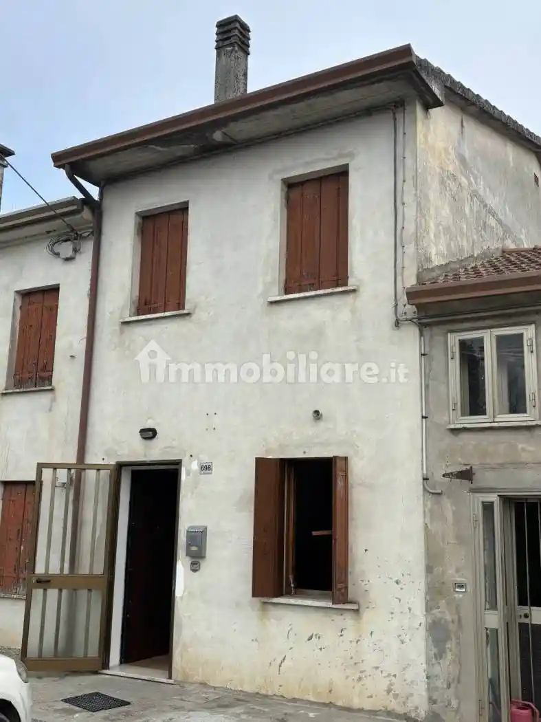 Villetta a schiera in vendita a Giacciano con Baruchella