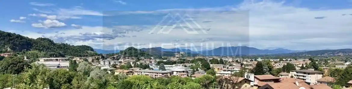 Villa in vendita a Arona