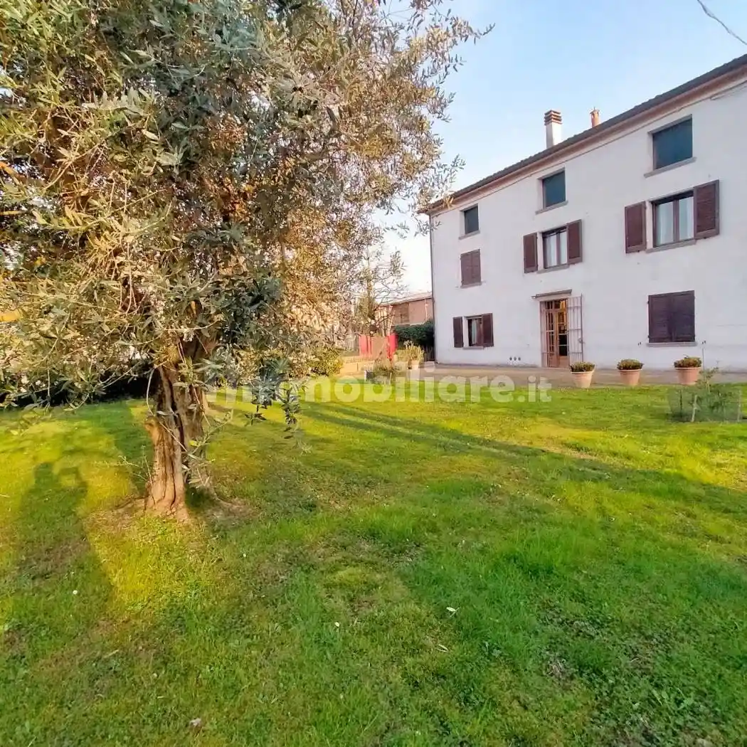 Villa in vendita a Boretto